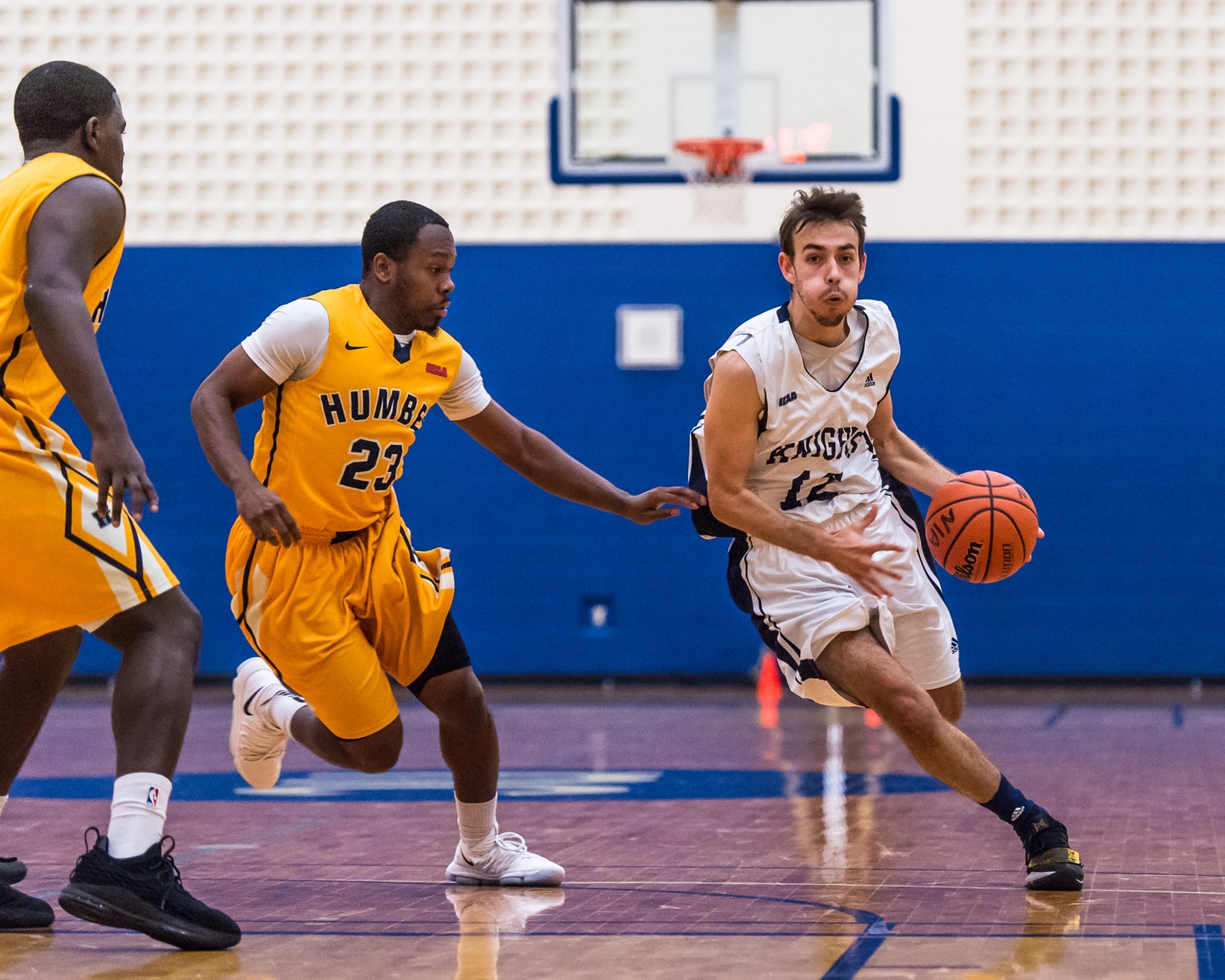 RECAP: Balanced attack helps Knights topple Mountaineers