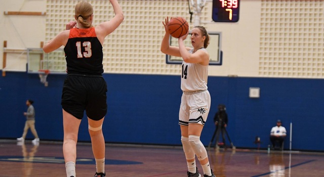 Knights Women Cruise to 60-43 Win Over Struggling Mountaineers