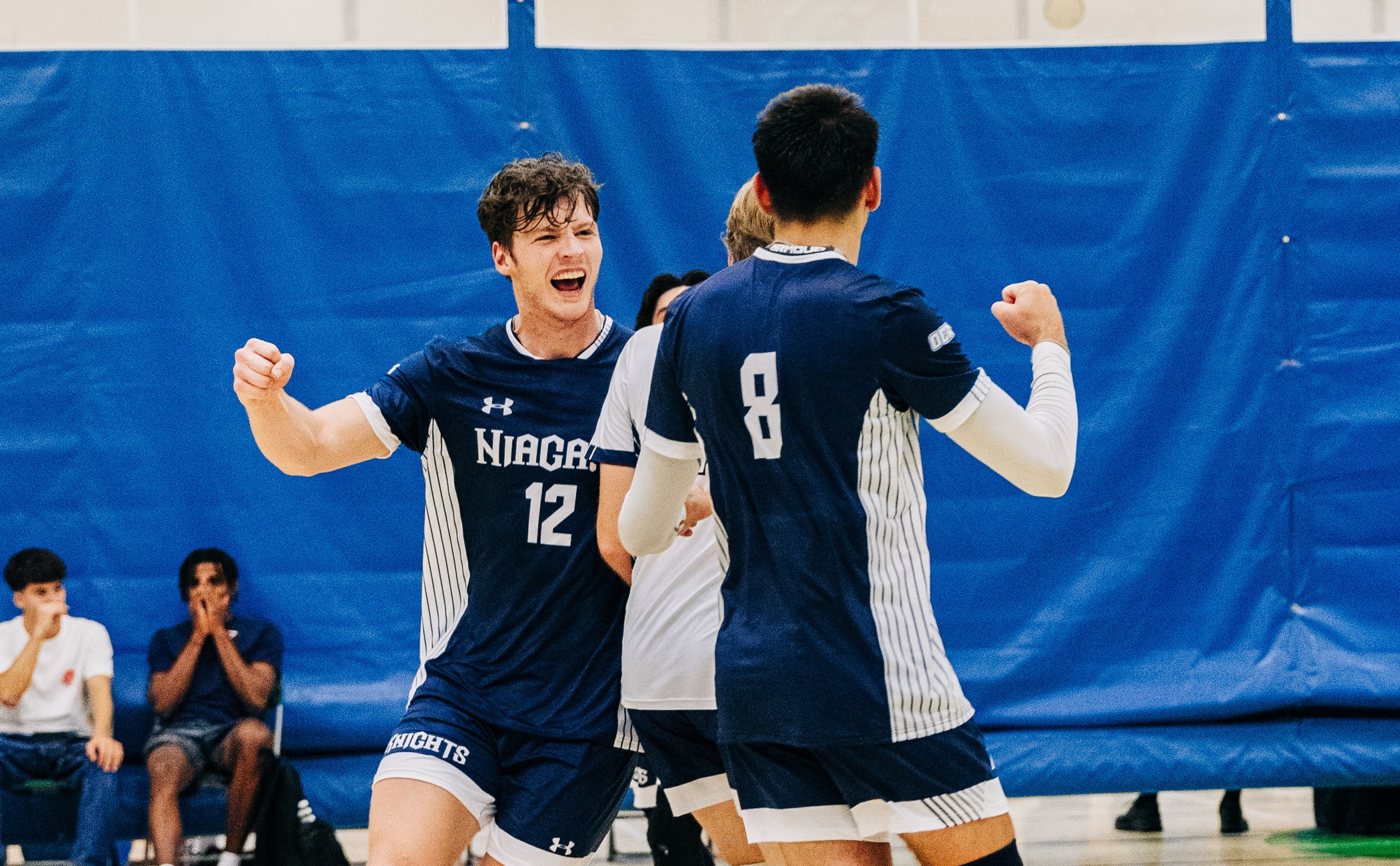 Knights take second 5-set victory in a row