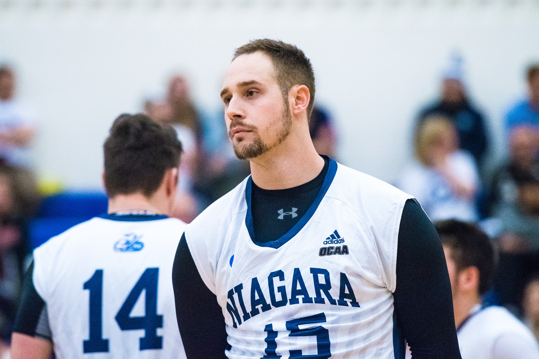 RECAP: Men's Volleyball fall to No. 13 ranked Royals