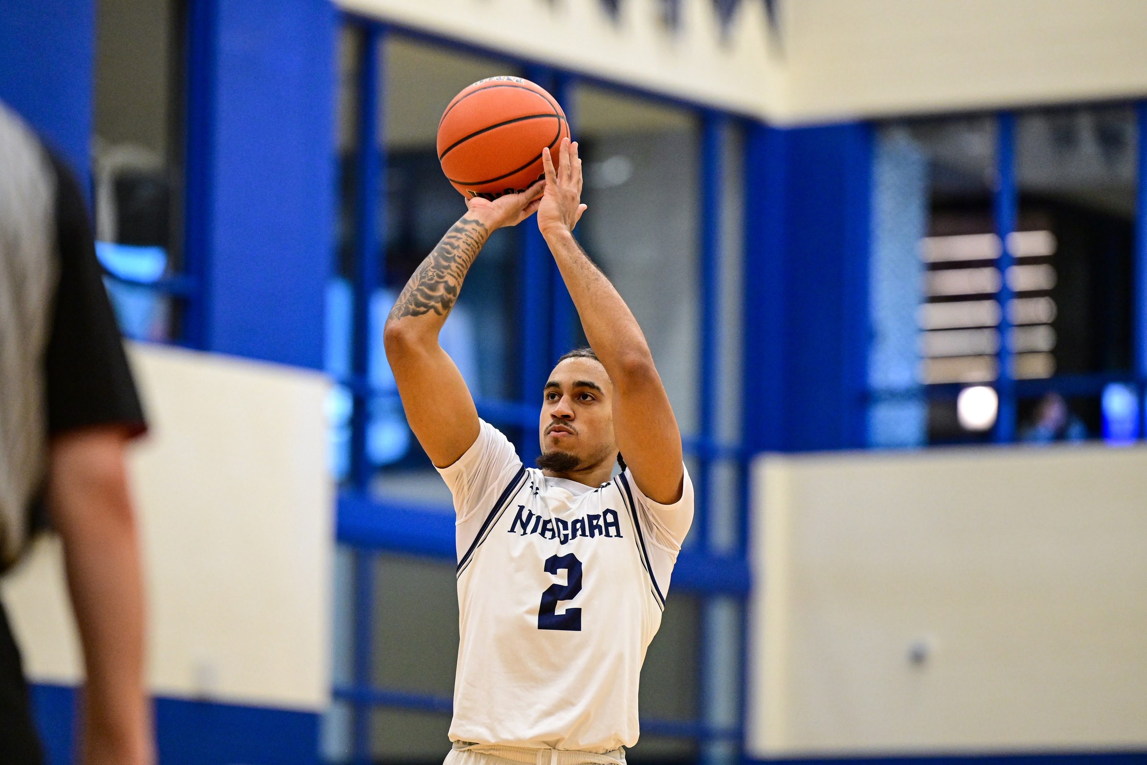 Knights Men&rsquo;s Basketball Start With a Win