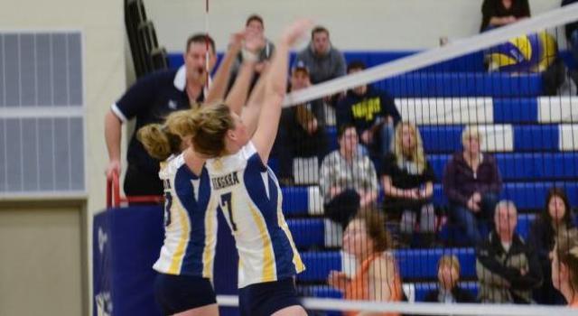 Knights Women's Basketball Team Secure Home Playoff Game