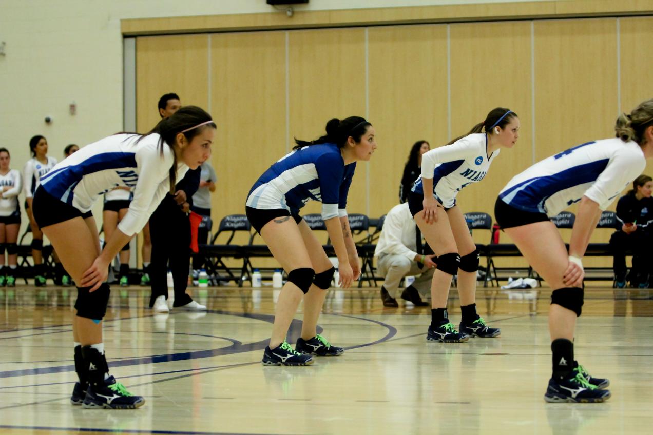 Women's Volleyball 1-1 in North Bay