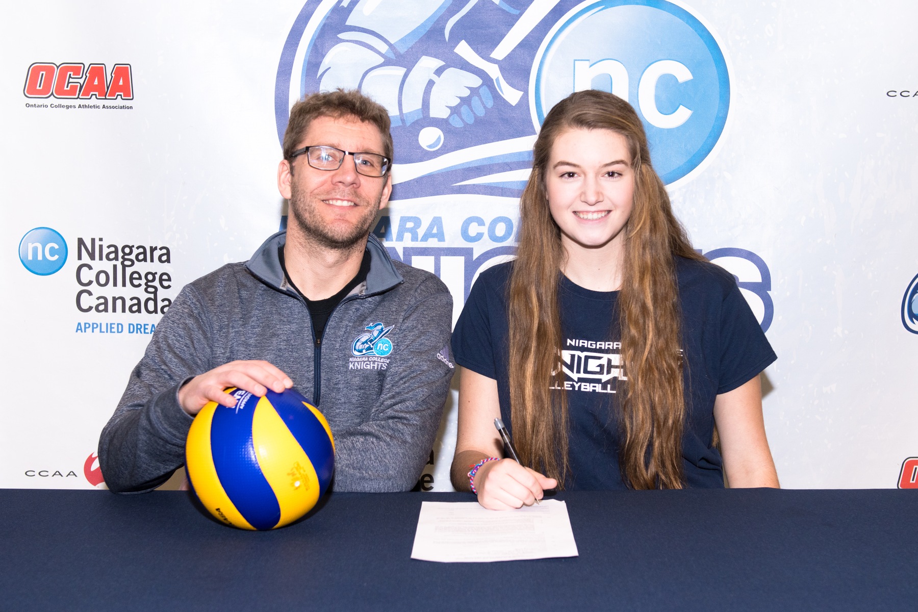 Women's Volleyball earn commitment from middle blocker Tamara Edwards