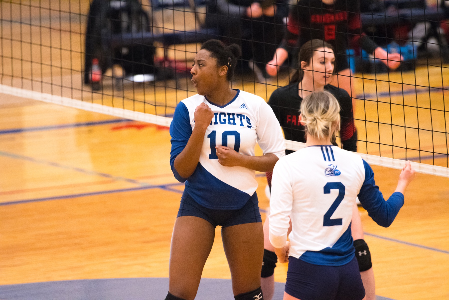 RECAP: Women's Volleyball Sweep Mountaineers